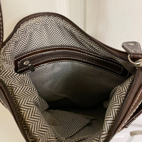 Two tone brown cross body purse with silver tone mirrored star, and studs - Picture 9 of 15